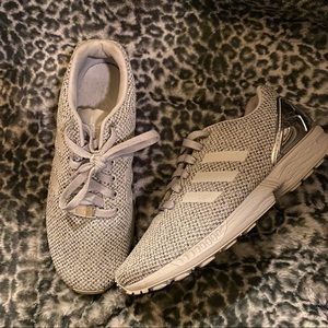 NWOT Adidas Torsion Sneakers